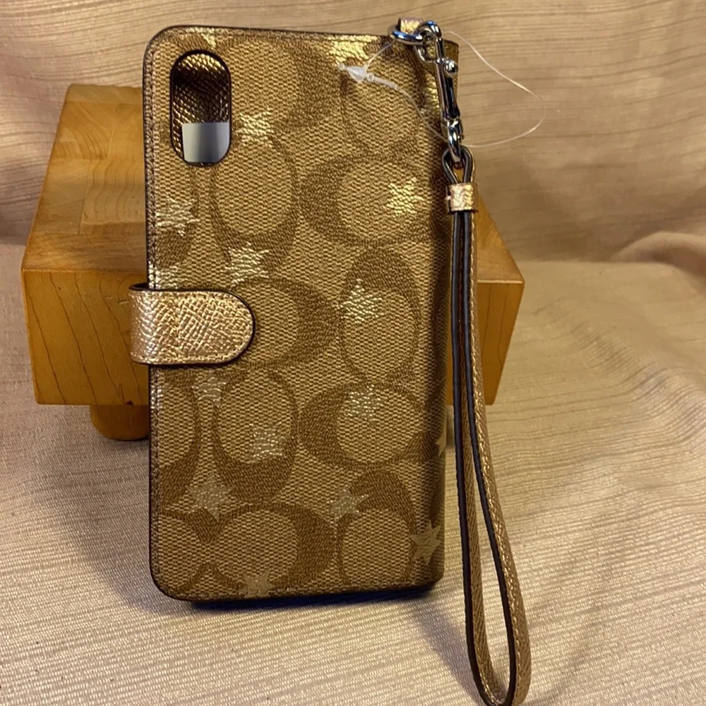 NWT Coach iPhone cover case w/detachable leash